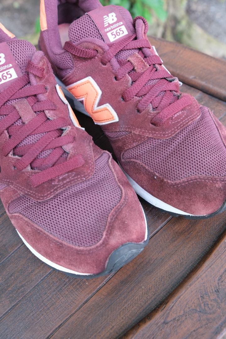 New Balance 565 Classic Red ML565BLN Size 41.5 Fesyen Pria Sepatu Sneakers di Carousell