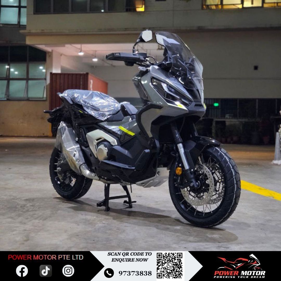 Yamaha T Tmax Vs Xadv NEW YAMAHA T MAX 560 HONDA X ADV 750 TMAX560 T-