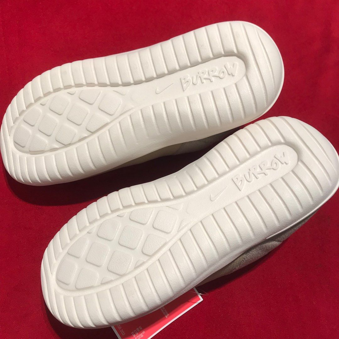 Nike Men’s Burrow Slipper Khaki Brown Product Code: DC1456-202 Color:  Khaki/Rattan-Moon Fossil-Phantom