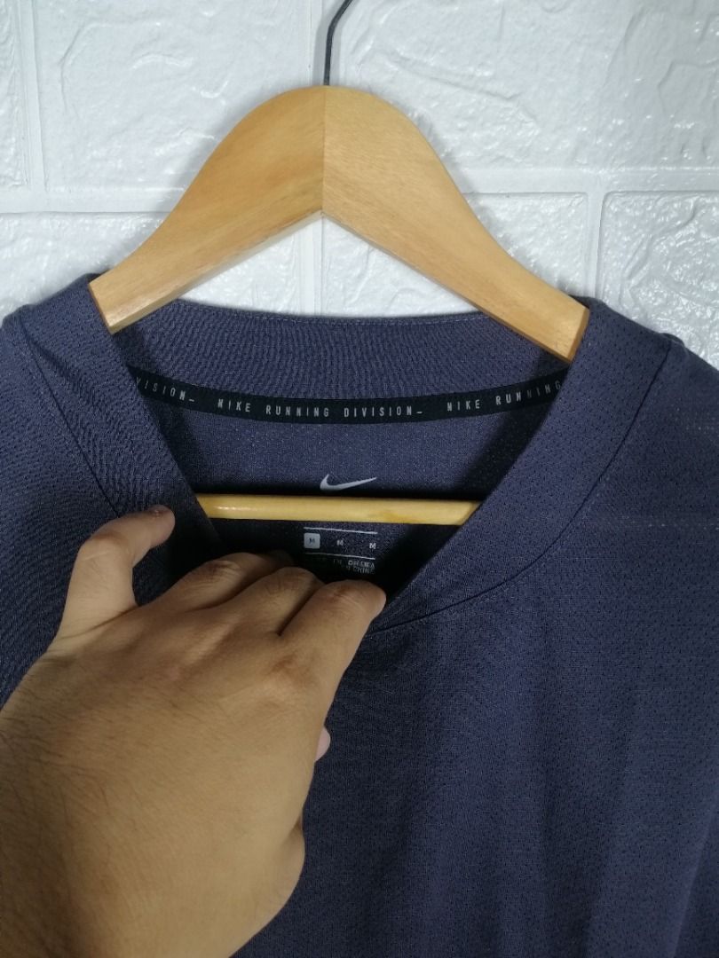 Nike tailwind run division shop