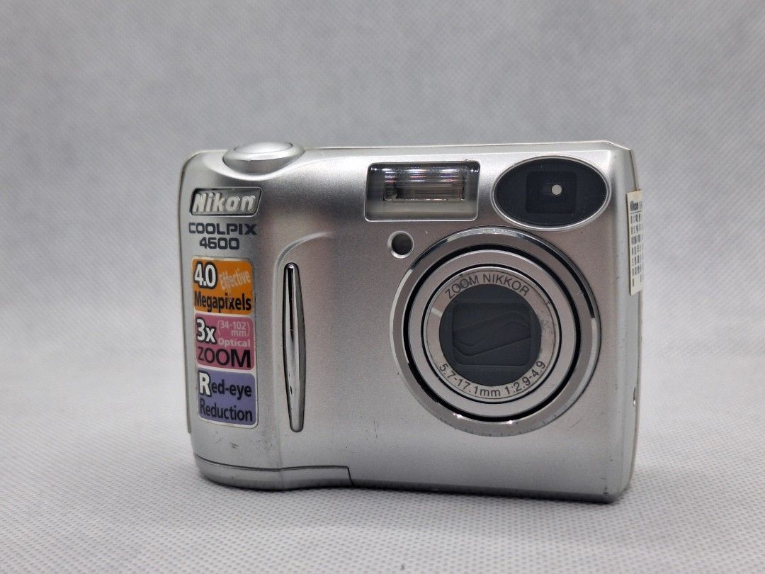 Nikon CoolPix 4600 400萬畫素 CCD 相機/麵包機/功能正常/AA電池, 相機攝影, 相機在旋轉拍賣