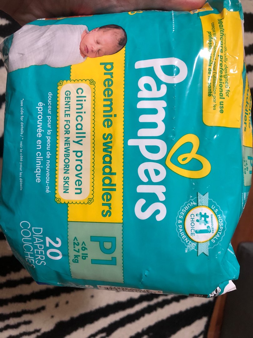 Pampers preemie, Babies & Kids, Bathing & Changing, Diapers & Baby