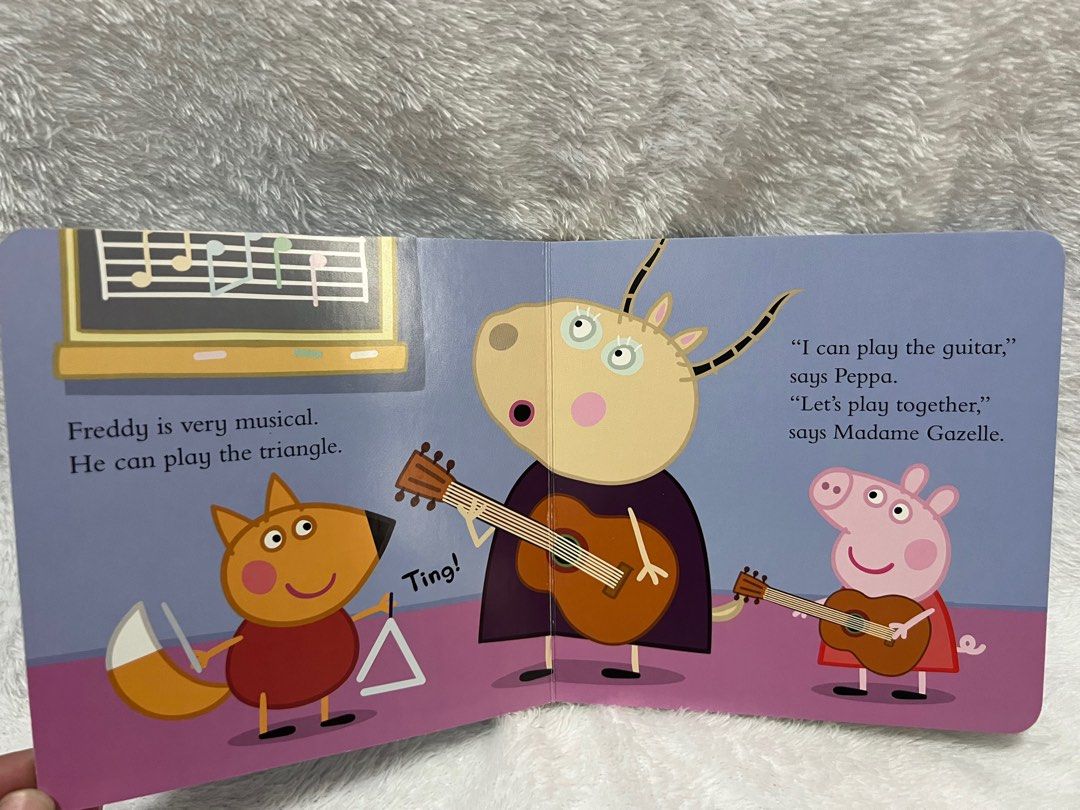 Peppa Pig Freddy Fox Board Book (Category: Children's Books) located in Quezon City. Submitted by sky_bookstore (Listing ID 1295205730, Image 3). Description: Board Book Disclaimer: We sell pre-loved books. Kindly expect that there might be minor flaws, such as shelf wear, creases and other common signs of usage. Location: Sauyo, QC.