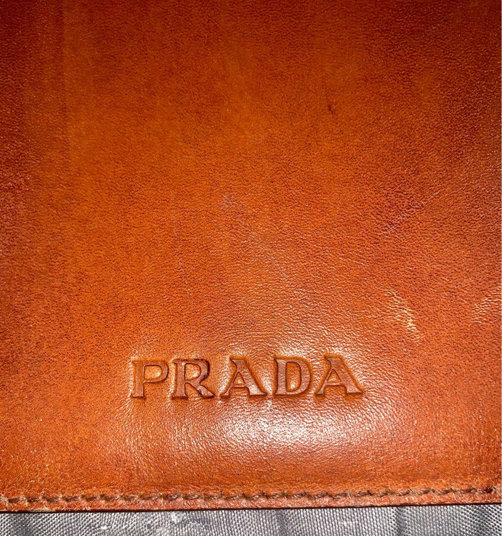 Prada Messenger Bag (Category: Luxury Bags & Wallets) located in Manila. Submitted by verrts (Listing ID 1295282685, Image 1). Description: Authentic Prada Messenger Bag Pre-loved; .