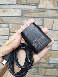 Preloved Original Samsung 25W Superfast charger