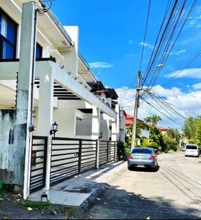 Pre-owned Well- maintained Modern Designed 2-Storey Duplex for Sale in B.F. Homes Paranaque City