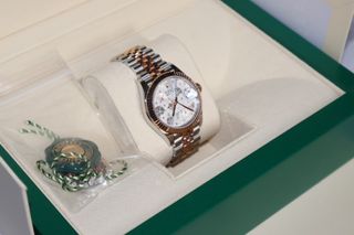 (Category: ) located in . Submitted by thefancy101luxurymanila (Listing ID 1295212832, Image 1). Description: .