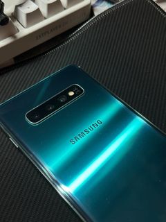 （分類：）位於 。 由 escooter.speedhack 提交（商品編號 1295349583，圖片 1）。簡介： 。
