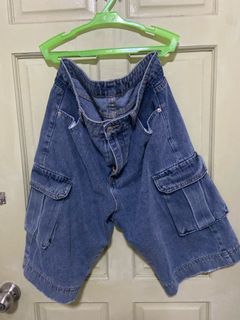 (Category: ) located in . Submitted by junggwon (Listing ID 1295286495, Image 1). Description: .
