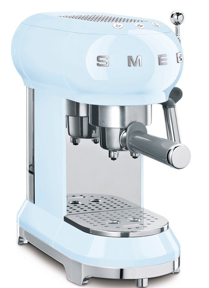 SMEG ECF01 coffee machine