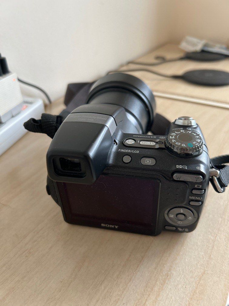 Sony Cybershot DSCH5 720萬畫素類單眼數位相機, 相機攝影, 相機在旋轉拍賣