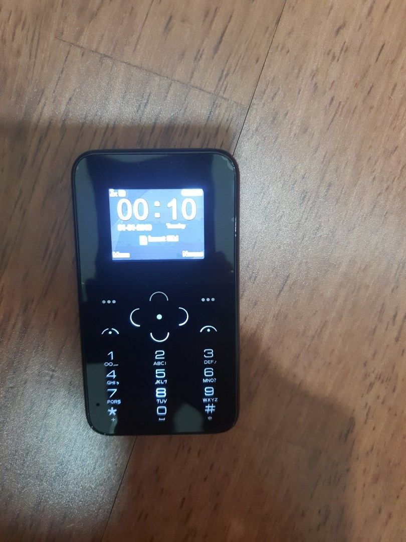 Soyes Card phone (Category: Early Generation Mobile Phones) located in Kuala Lumpur. Submitted by luckymeowmeowcollection (Listing ID 1295308184, Image 2). Description: working conditions no cable, no adapter phone only what you see what u get PLEASE READ THE DESCRIPTION BEFORE MAKE OFFER OR PLACE ORDER!!!!! COD at my place only. no call, no what's app, no grab, no lalamove. Price showed excluded postage fees. We will not be responsible for damag