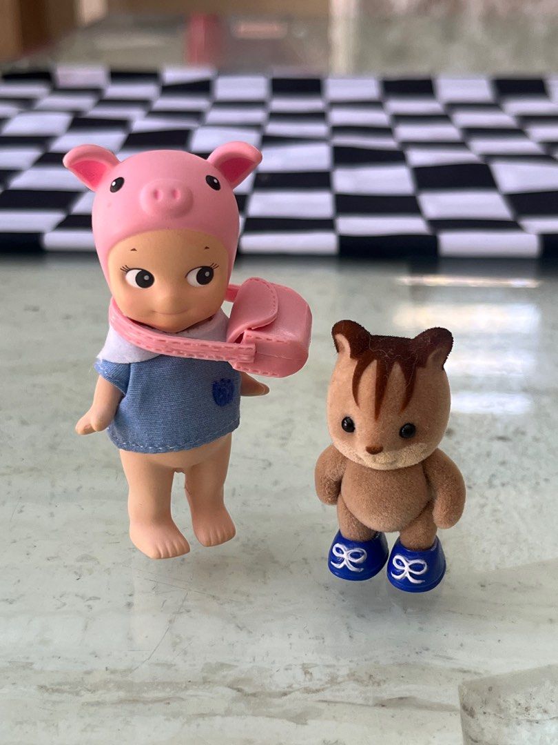 sylvanian family calico critters (suitable for sonny angel) (Category: Figurines & Statues) located in Muntinlupa City. Submitted by isa.declutters (Listing ID 1295225306, Image 1). Description: pig not included .