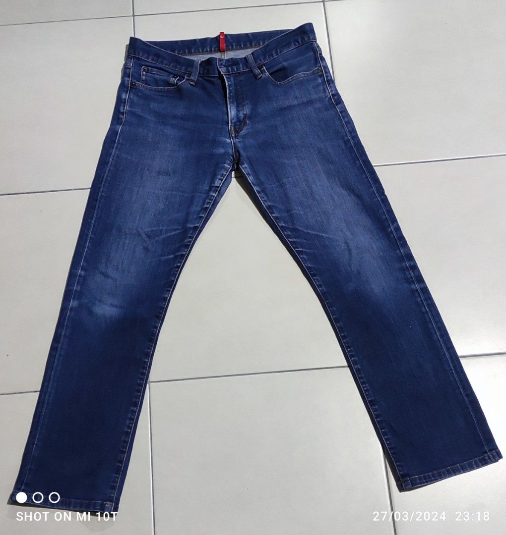 Uniqlo Jeans Man size L, Men's Fashion, Bottoms, Jeans on Carousell