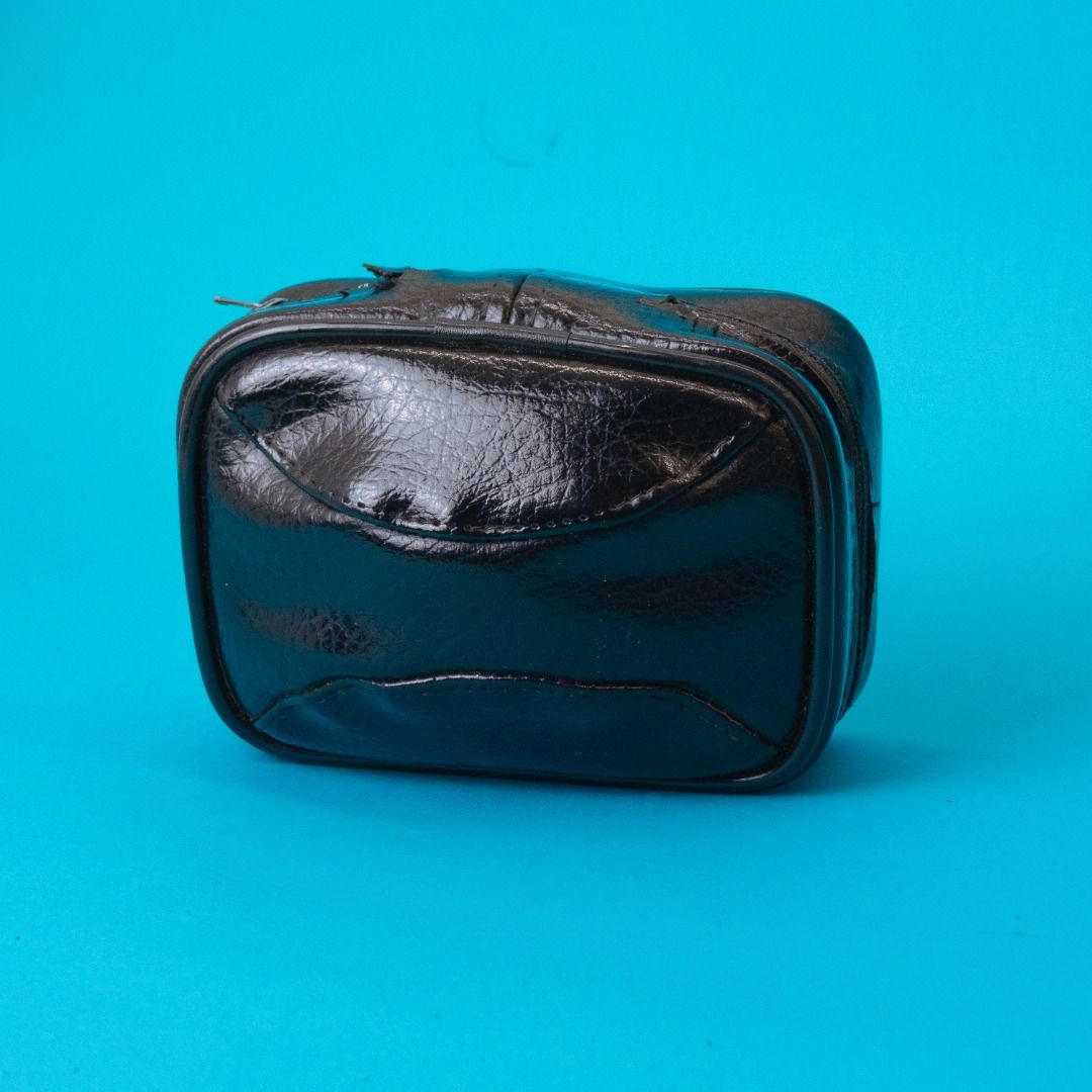 V N MINT] Olympus Trip 35, 35mm film camera point and shot