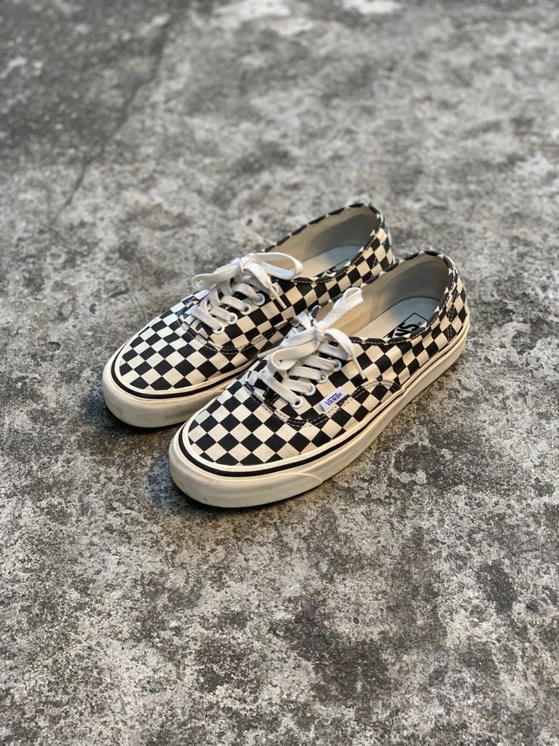 VANS AUTHENTIC CHEKERBOARD (Category: Sneakers) located in Manila. Submitted by rarefindslt (Listing ID 1295316974, Image 1). Description: VANS AUTHENTIC CHECKERBOARD STYLE 44 - ULTRA CUSH 10.5 US (mens) in solid good condition rate! no sep sole, no heel drags, can pass as new! no box.