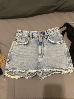 (Category: ) located in . Submitted by annec19 (Listing ID 1295287842, Image 1). Description: .