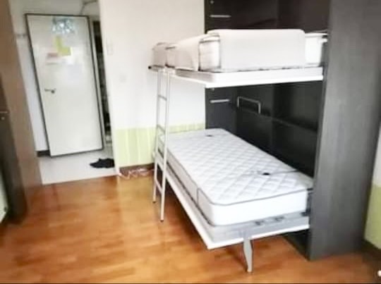 (Category: ) located in . Submitted by sunstore (Listing ID 1295520772, Image 1). Description: .