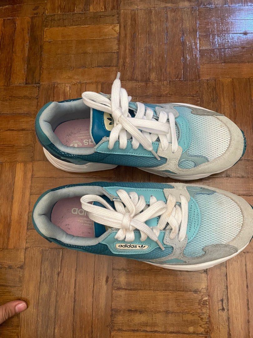 Adidas falcon kylie price online