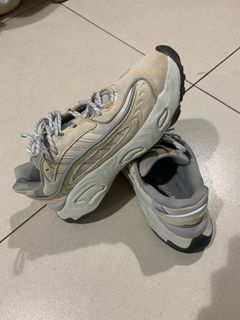 (Category: ) located in . Submitted by aey.preloved (Listing ID 1295407076, Image 1). Description: .