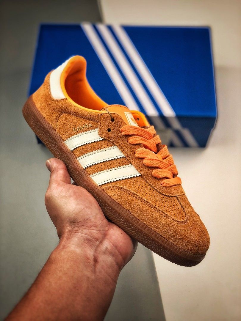 adidas gazelle silver green womens Adidas Samba OG Orange Rush Gum main image 1