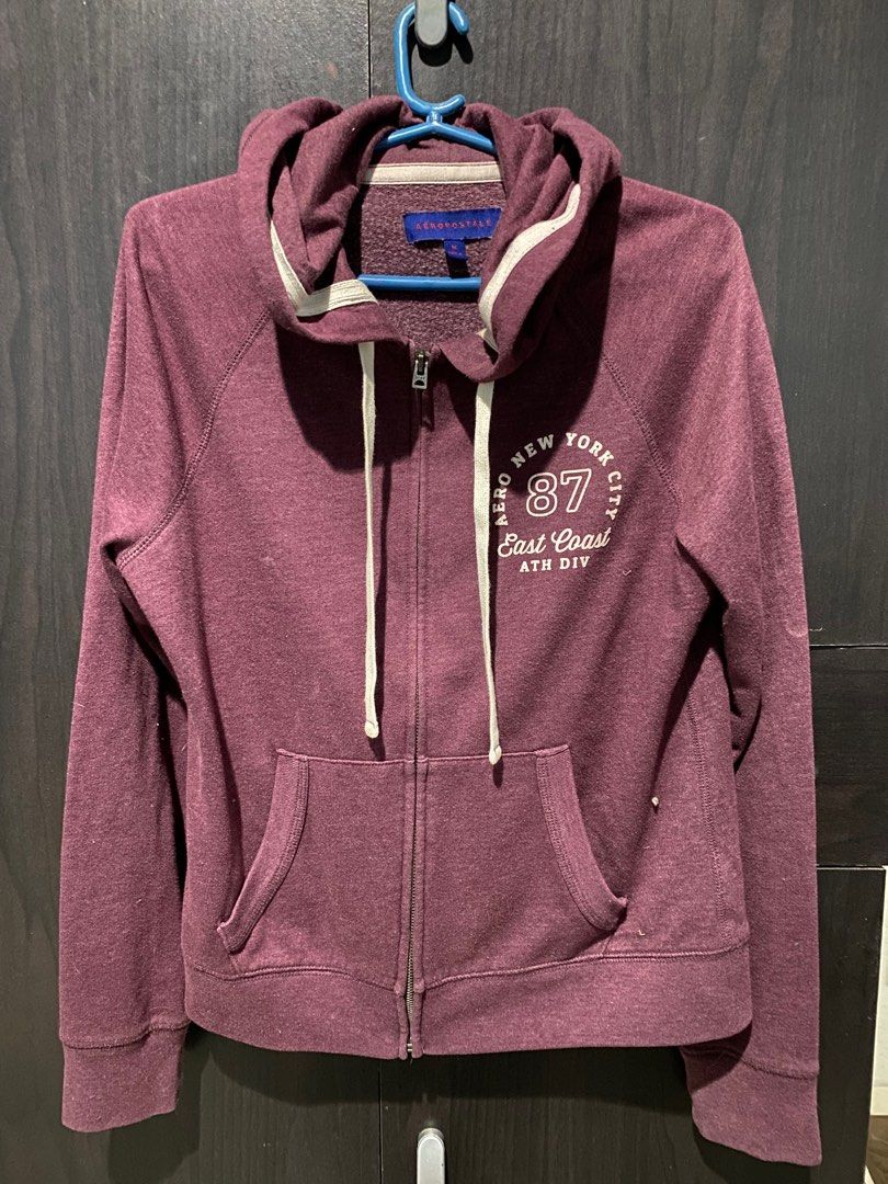 Aeropostale jacket (Category: Coats, Jackets and Outerwear) located in Manila. Submitted by chemit97 (Listing ID 1295358796, Image 1). Description: Authentic aeropostale garment Pleaase manage your expectation since this is stored inside the cabinet for quite sime time.