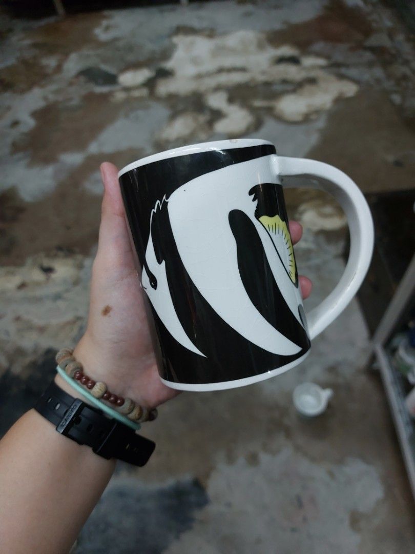 Angel fish mug (Category: Coffee & Tea Tableware) located in Butuan. Submitted by vintagefinds.2021 (Listing ID 1295487889, Image 1). Description: .