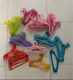 Assorted colors kids hangers