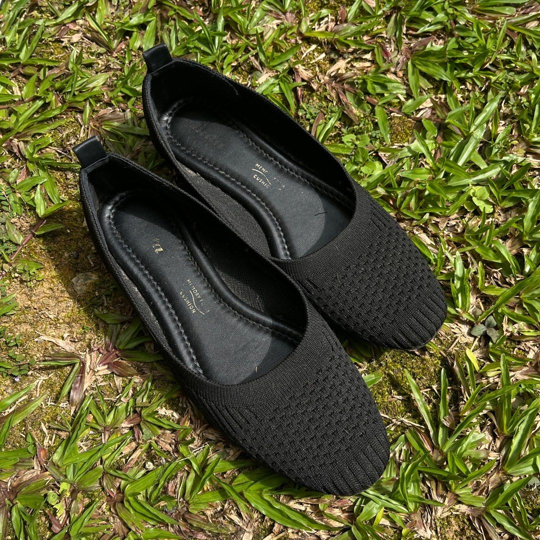 Bata Black Flats