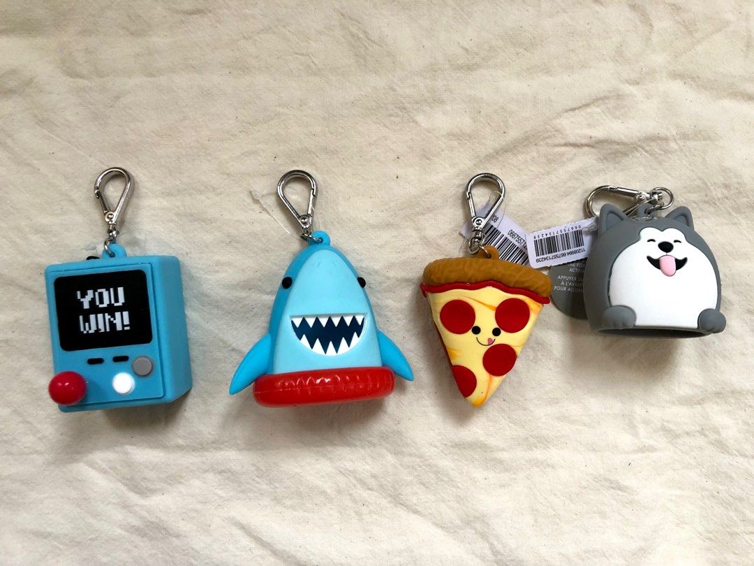 Bath and BodyWorks Pocketbac holder (Category: Bath) located in Davao. Submitted by jmcare (Listing ID 1295436325, Image 2). Description: ₱450 each Bone holder ₱800.