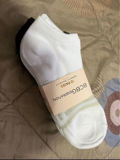BCBG ankle socks (sold per pair)