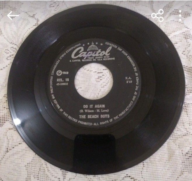 Beach Boys - Do It Again (7" single) VINYL PLAKA (Category: Vinyls) located in Cebu City. Submitted by pandastampscebu (Listing ID 1201708903, Image 1). Description: Beach Boys - Do It Again (7" single) (Capitol, 1968) : 125P. US pressing. Vinyl is in excellent condition. Comes in a generic white sleeve. Tracks : a) Do It Again b) Wake The World All vinyl singles are tested and cleaned with a vacuum record cleaner. Payment : Gcash, RCBC, Palawan.