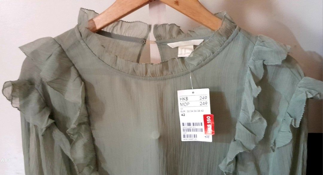 H and m ruffle top deals