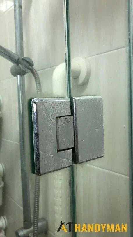 Hinges handyman replacement/ Hinges repair/ Door Hinges/Wardrobe Hinges/ Cupboard Hinges / cupboard repair62863115199235111
