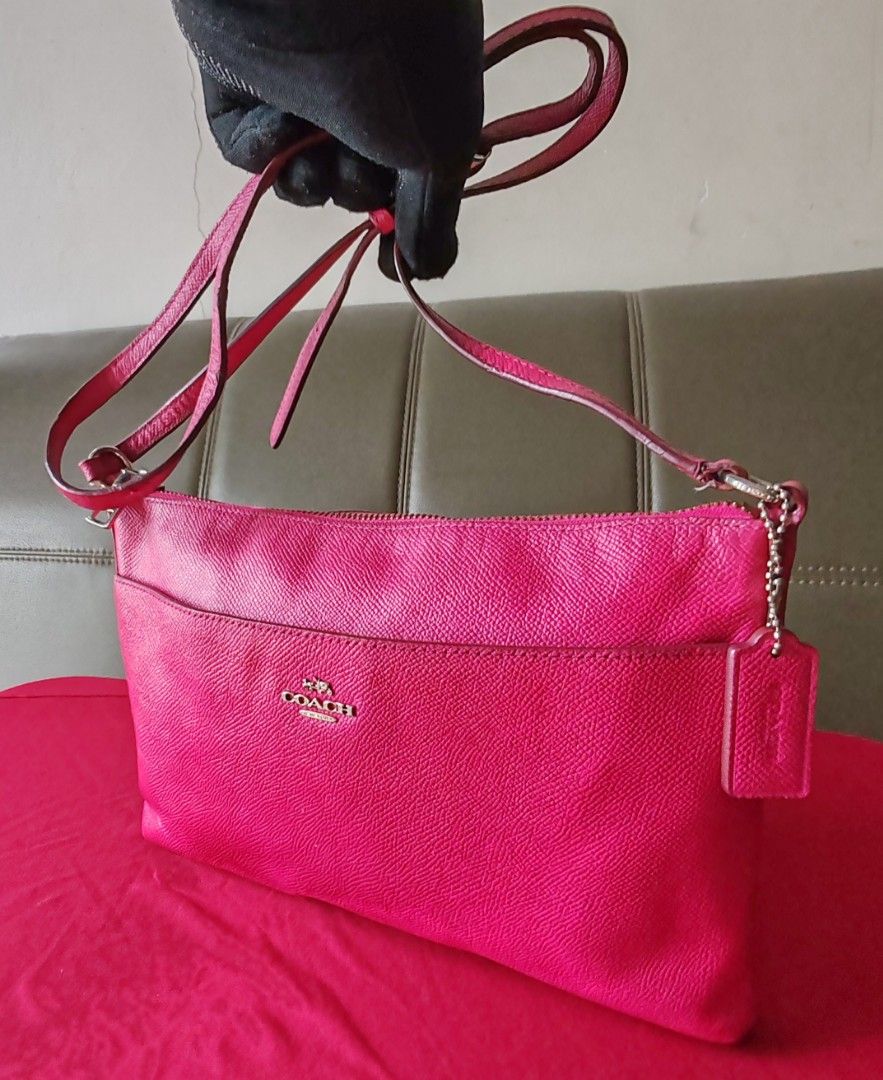 Coach Journal Crossbody Pebbled Leather bag masih cantik Women s Fashion Bags Wallets Cross body Bags on Carousell