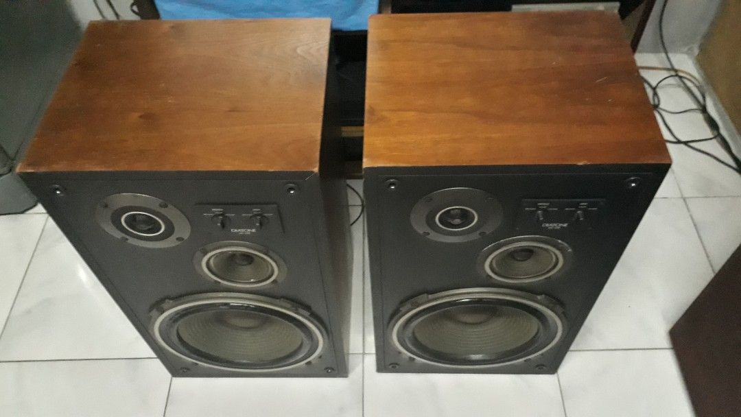 Diatone DS-35B 3 Way Loudspeakers (Category: Soundbars, Speakers & Amplifiers) located in Mandaluyong City. Submitted by jie.mercado (Listing ID 1295359872, Image 3). Description: Diatone DS-35B 3 Way Loudspeakers 12 Inch Woofer....80 watts 6 ohms orig drivers no repair/rewind Playback Frequency : 35 hz - 20khz Crossover Frequency : 800 hz, 5 khz Output Sound Pressure : 91 db Weight : 21 kg. each.