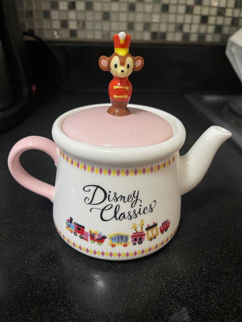 Dumbo Classic Disney Tea Set (Category: Coffee & Tea Tableware) located in Pasig City. Submitted by fancytracy (Listing ID 1295437968, Image 3). Description: Bought from Japan 2 Large Cups 2 Saucer 1 Teapot with strainer and cover.