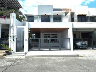 DUPLEX HOUSE AND LOT FOR SALEIN BF HOMES PARANAQUE