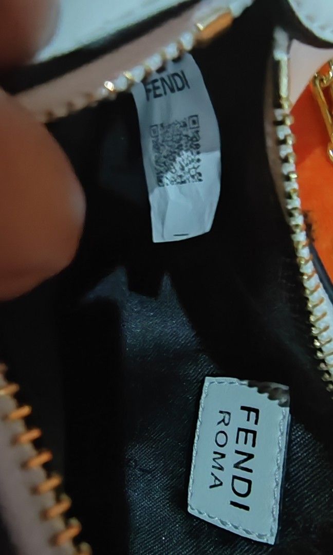 Fendigraphy mini (Category: Shoulder Bags) located in Cainta. Submitted by travisloveshaile (Listing ID 1295474159, Image 3). Description: Mini fendigraphy from Dubai.