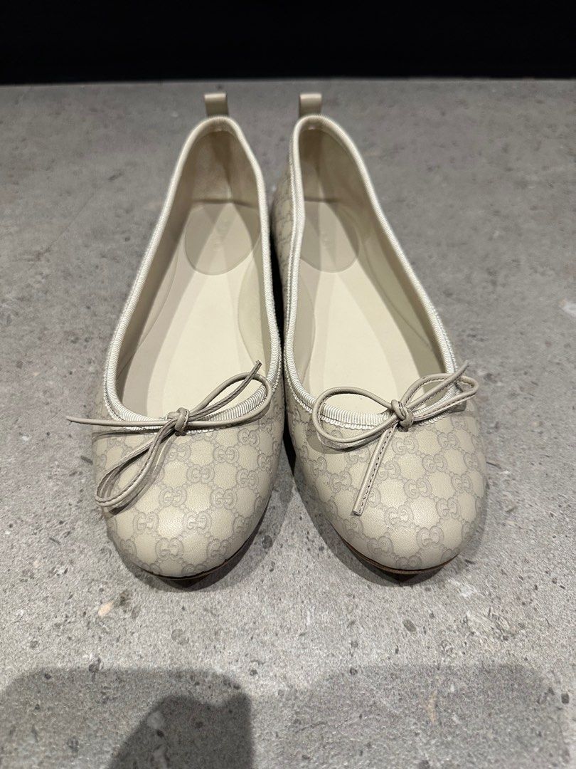 Gucci Ivory Leather Flats Women s Fashion Footwear Flats Sandals on Carousell