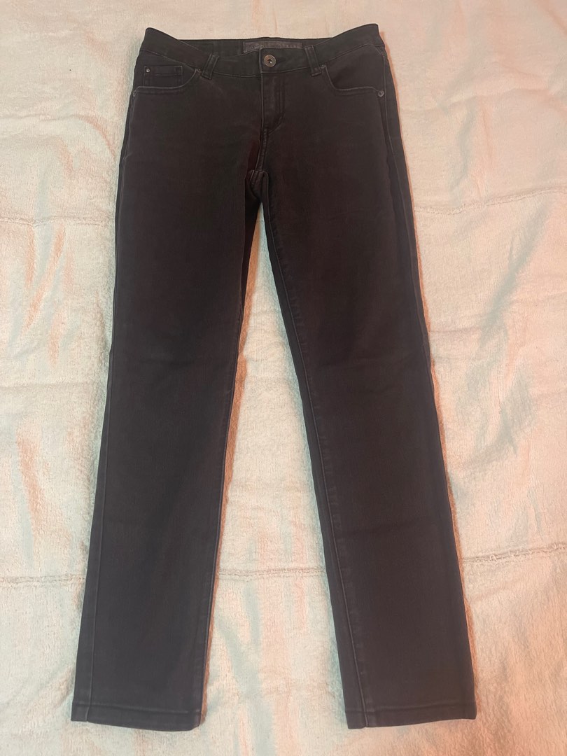 Guess power curvy mid black 2025