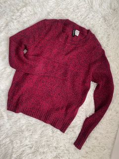 h&m red long sleeved top