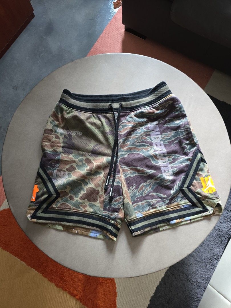 UNDEFEATED x 区切ら JORDAN Short Camo
