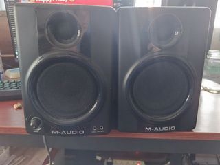 M-Audio AV40 Monitor Speakers (defective)