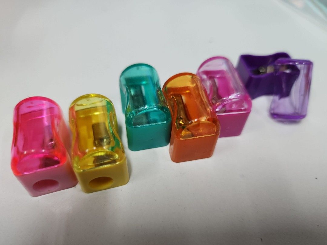Mini Candy Sharpener (Category: Stationery & School Supplies) located in Singapore. Submitted by lynlyn1986 (Listing ID 1295404239, Image 3). Description: Mini Sharpener 5 pcs per pack (random colours).