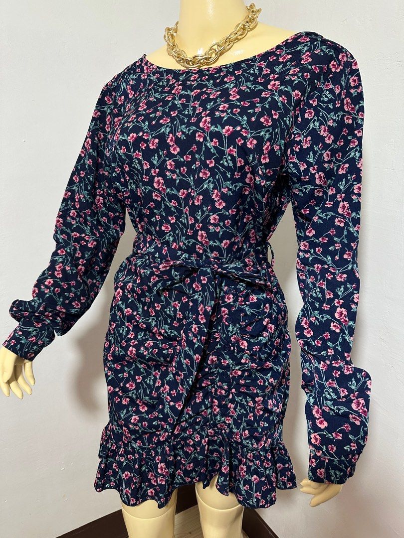 MISSGUIDED Blue Floral Dress