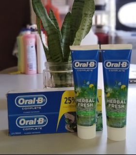 Oral B Toothpaste 2x 100ml