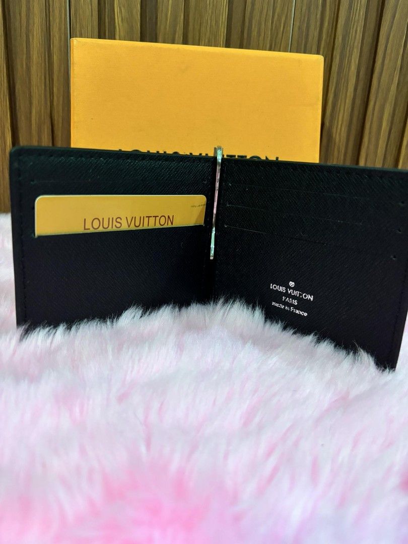 Preloved Japan Lv Card Holder (Category: Luxury Bags & Wallets) located in Cebu City. Submitted by day.98 (Listing ID 1295488927, Image 3). Description: selected from japan surplus genuine leather coded with box no flaws.