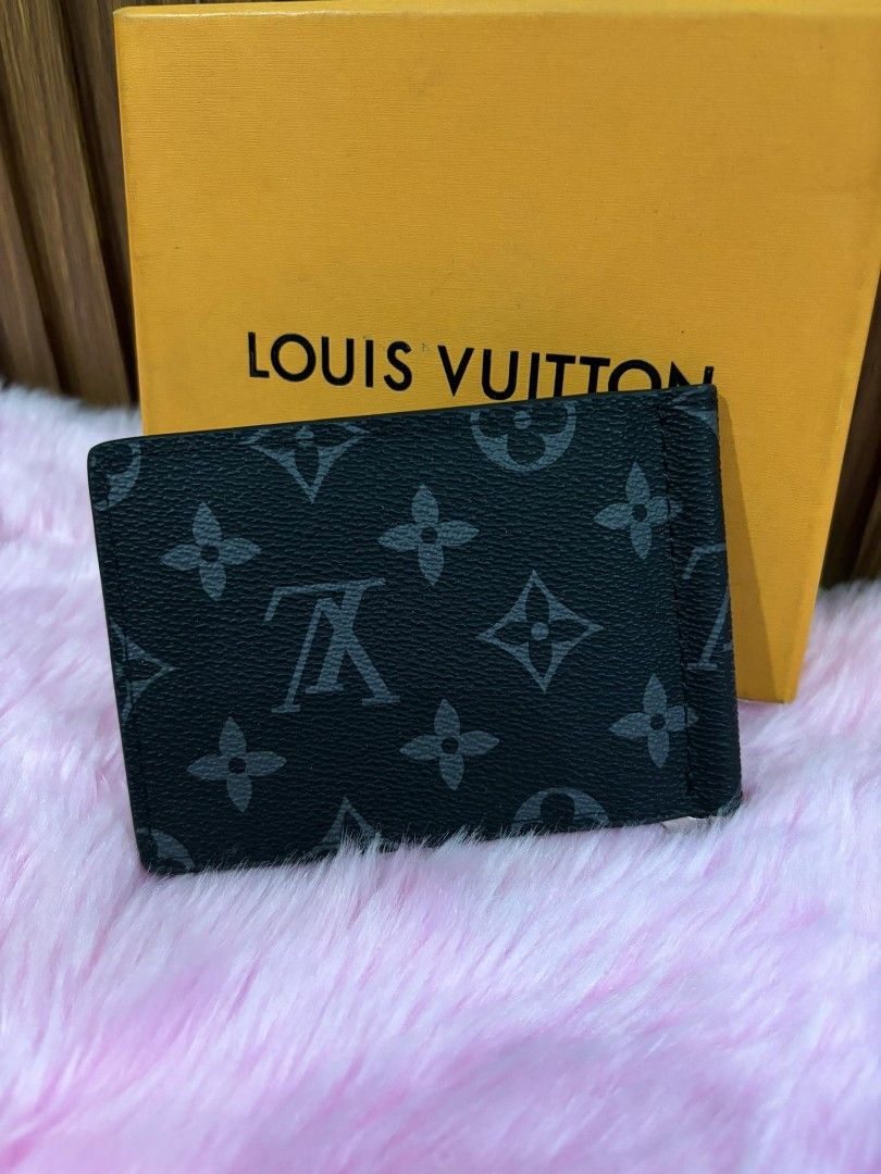Preloved Japan Lv Card Holder (Category: Luxury Bags & Wallets) located in Cebu City. Submitted by day.98 (Listing ID 1295488927, Image 2). Description: selected from japan surplus genuine leather coded with box no flaws.