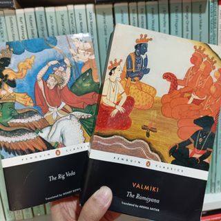 The Ramayana and The Rig Veda Bundle (Penguin Modern Classics Edition)